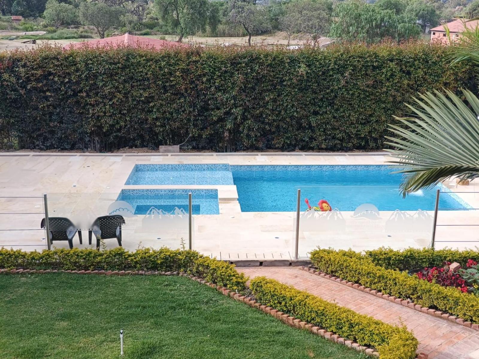 Hotel Pliosaurio Campestre *