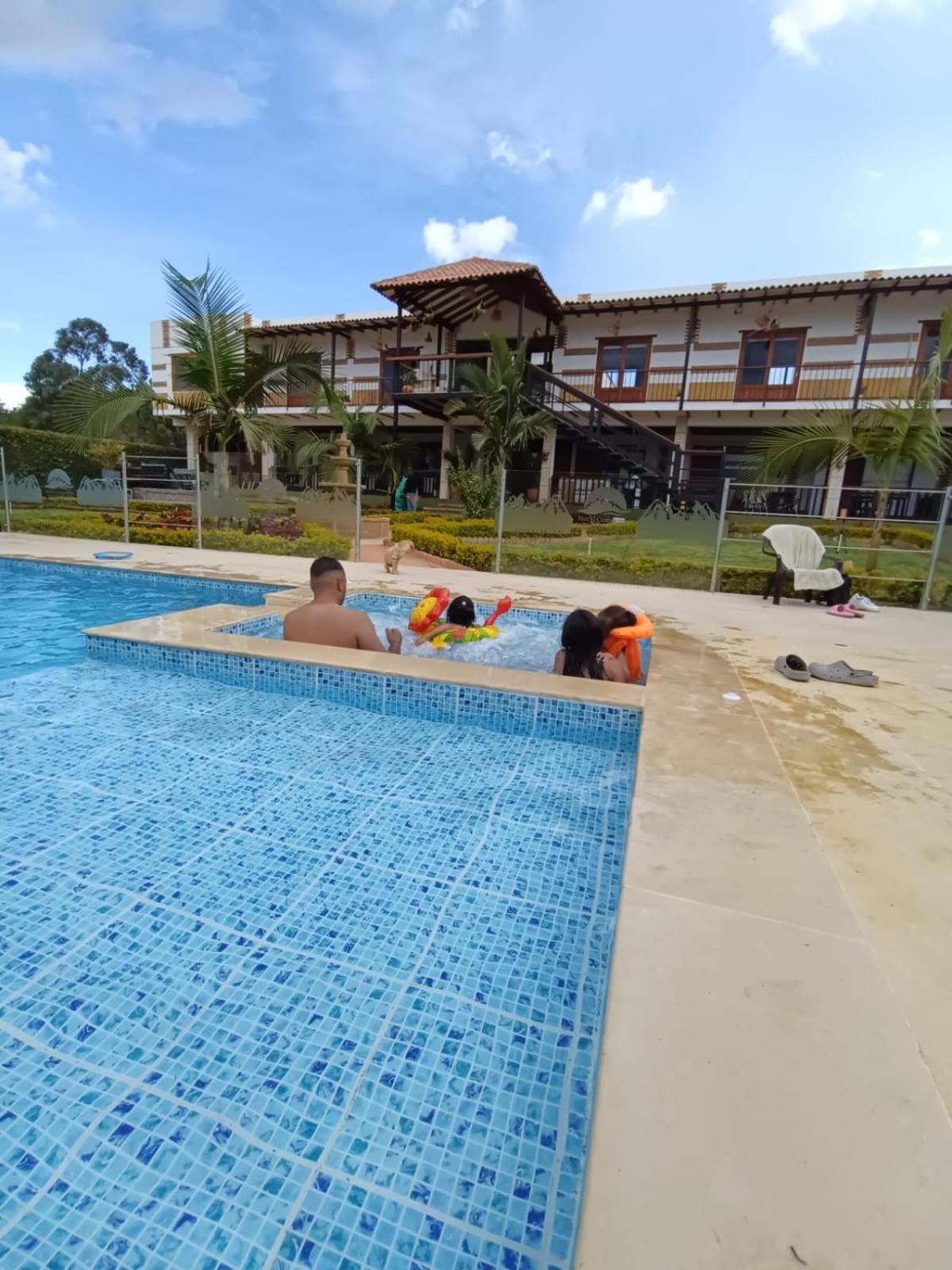 Pliosaurio Campestre *